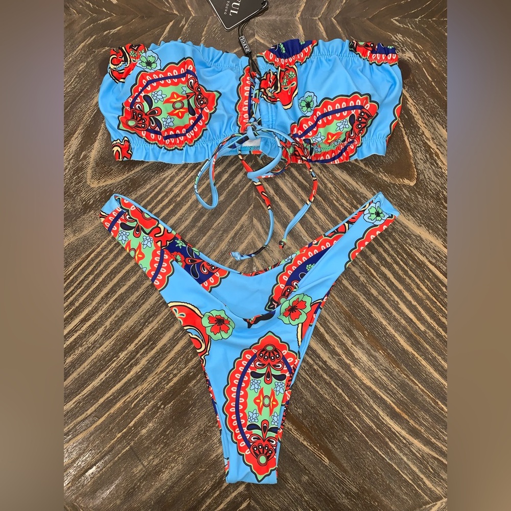 NWT Zaful Blue Handkerchief Pattern Floral Bandeau High Cut Bikini Set